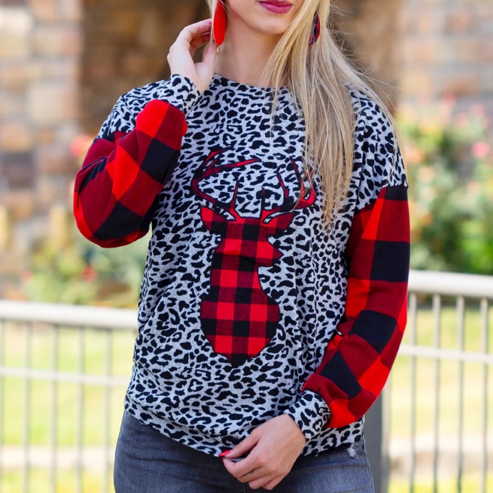 Gray Leopard Reindeer Print long Sleeve Top NWT‎